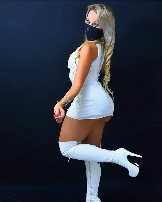 Amateur Hot Blonde Latina MILF Dancer Slut #90355954