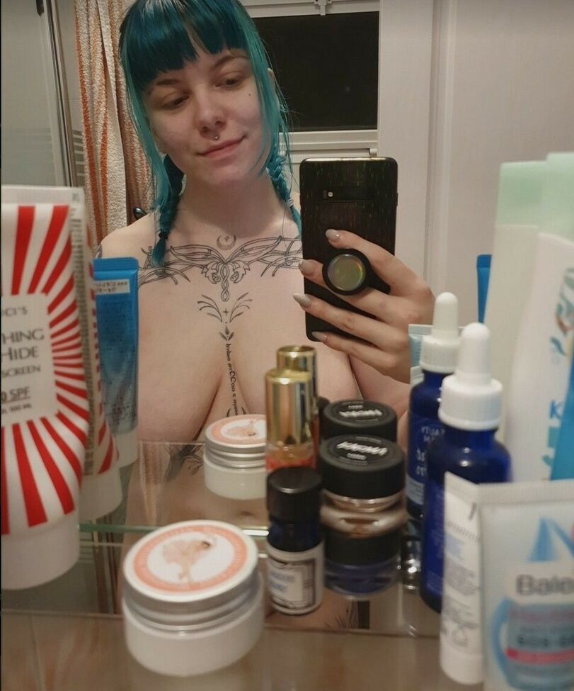 BobacoreCos desnuda #108177220