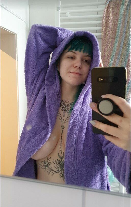 BobacoreCos desnuda #108177235