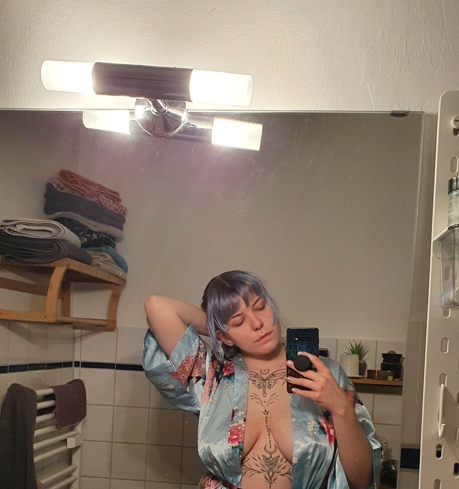 BobacoreCos desnuda #108177259