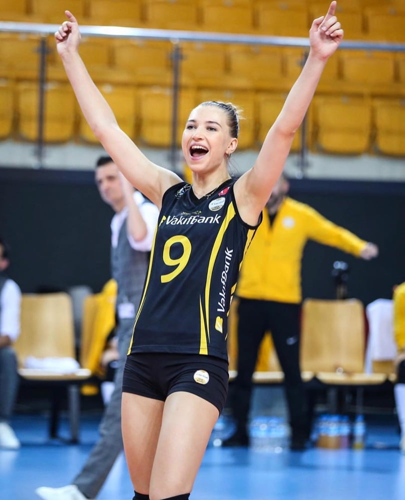 Meliha smajlovic トルコとボスニアのバレーボール選手
 #93758081