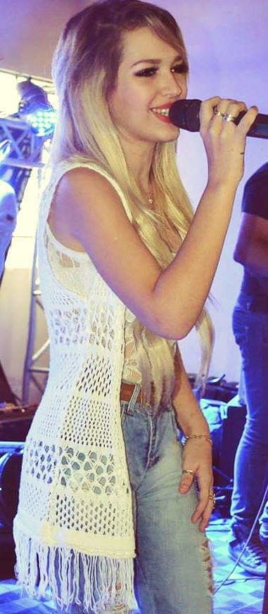 #FRANCY LOIRA TESUDA CANTORA SERTANEJO #91672300