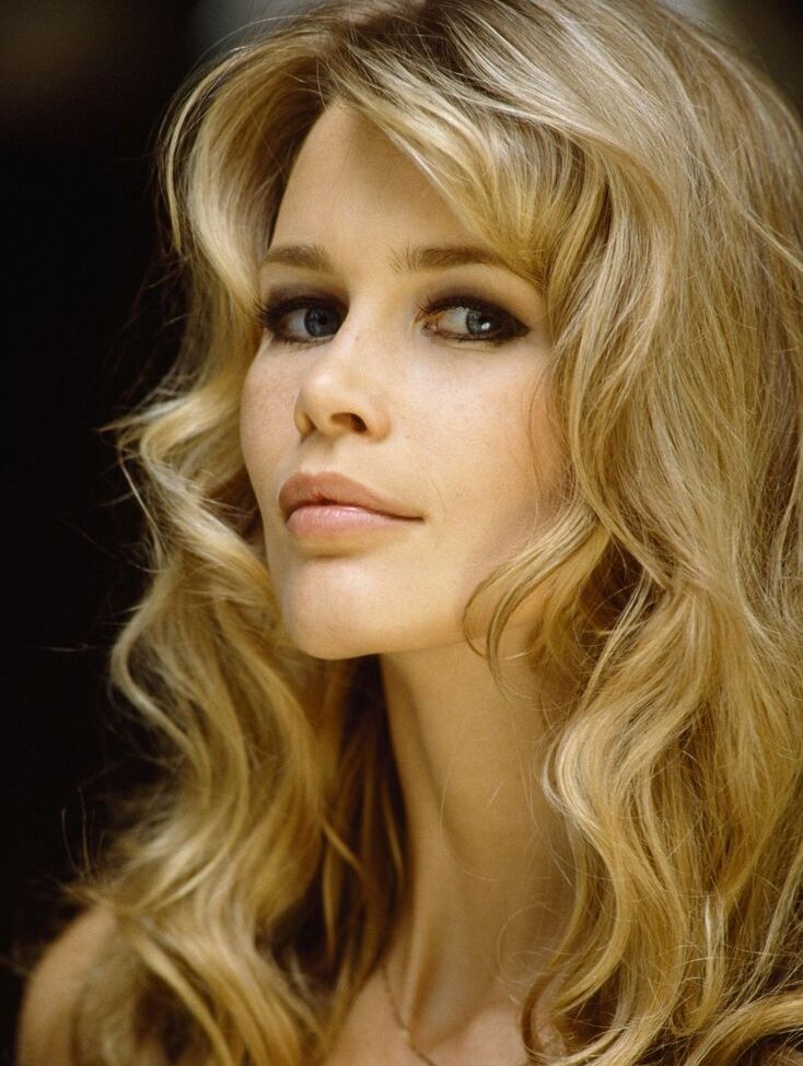 Claudia Schiffer nackt #108961302