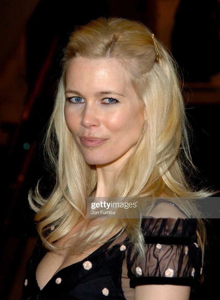 Claudia Schiffer nackt #108961318