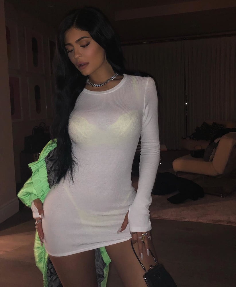 Kylie jenner
 #100307973