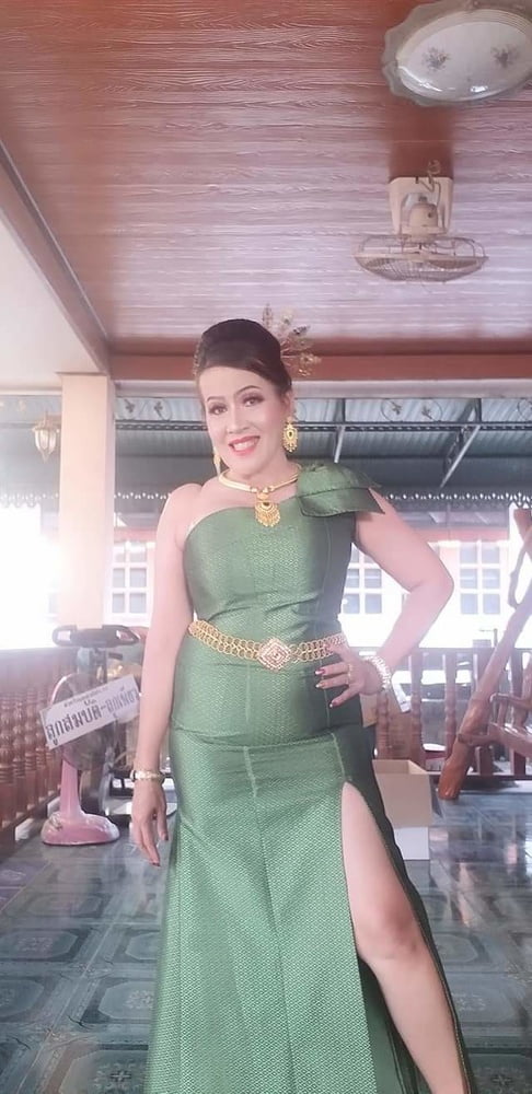 Ibu tetek besar #80482405