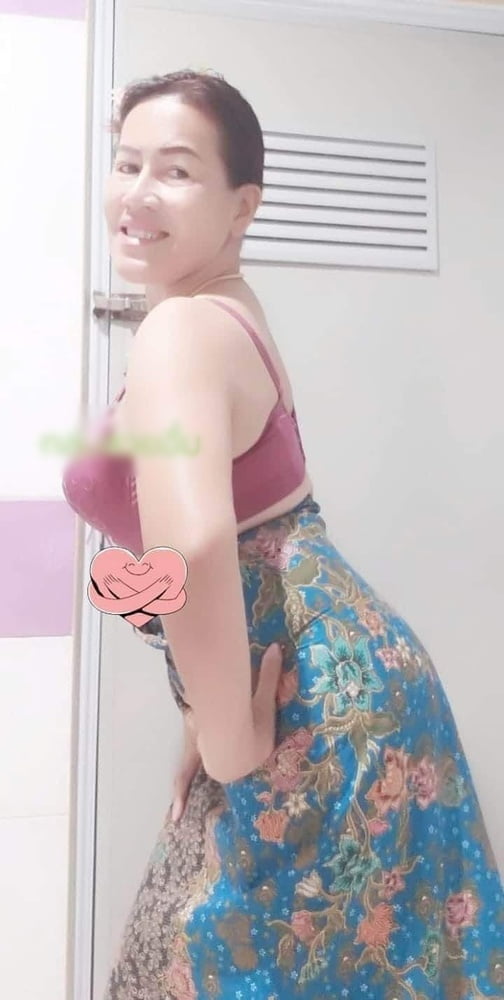 Ibu tetek besar #80482567