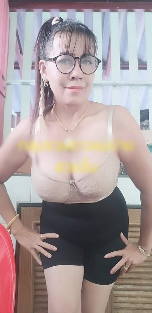 Ibu tetek besar #80482575
