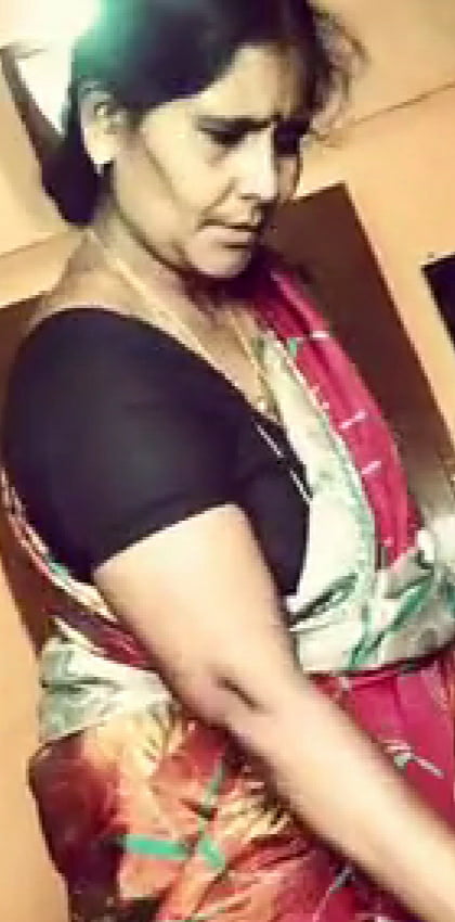 Saree cleavage leady #100861710