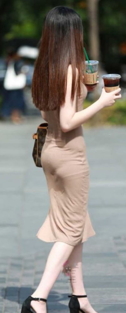 Nice fitting skirts and some vpl #98591626