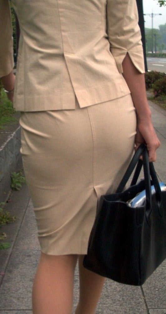 Nice fitting skirts and some vpl #98591697
