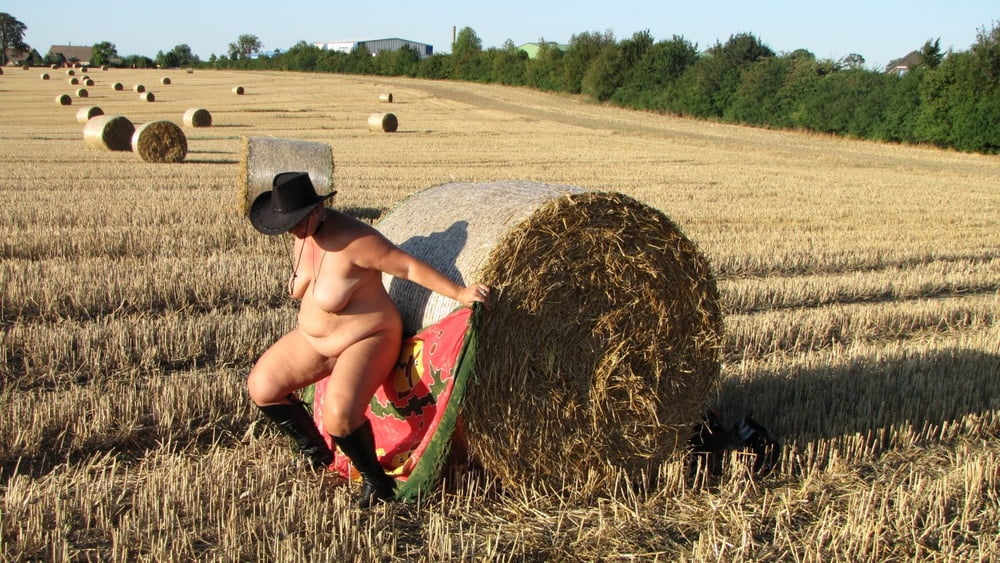 Anna naked on straw bales ... #93011890
