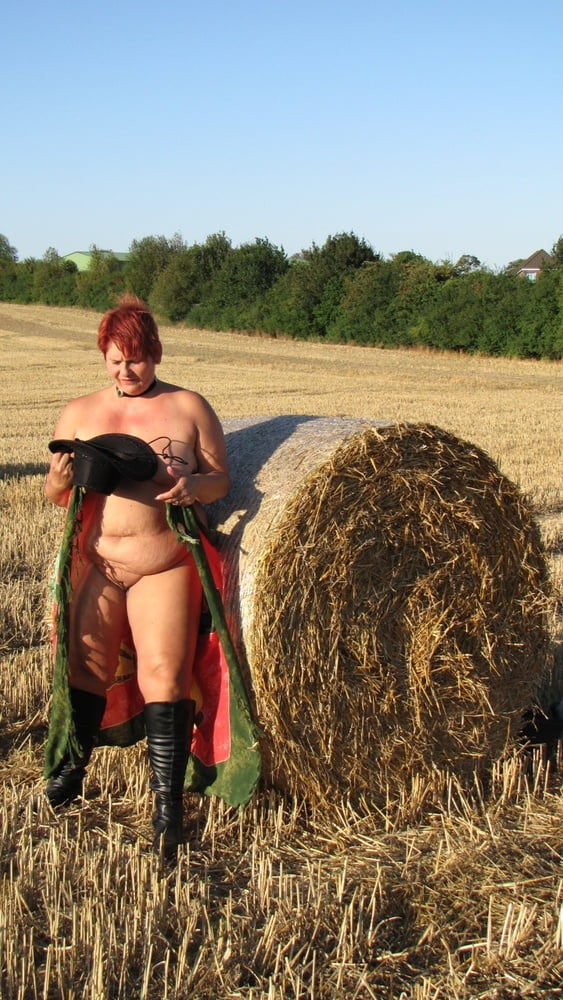 Anna naked on straw bales ... #93011908