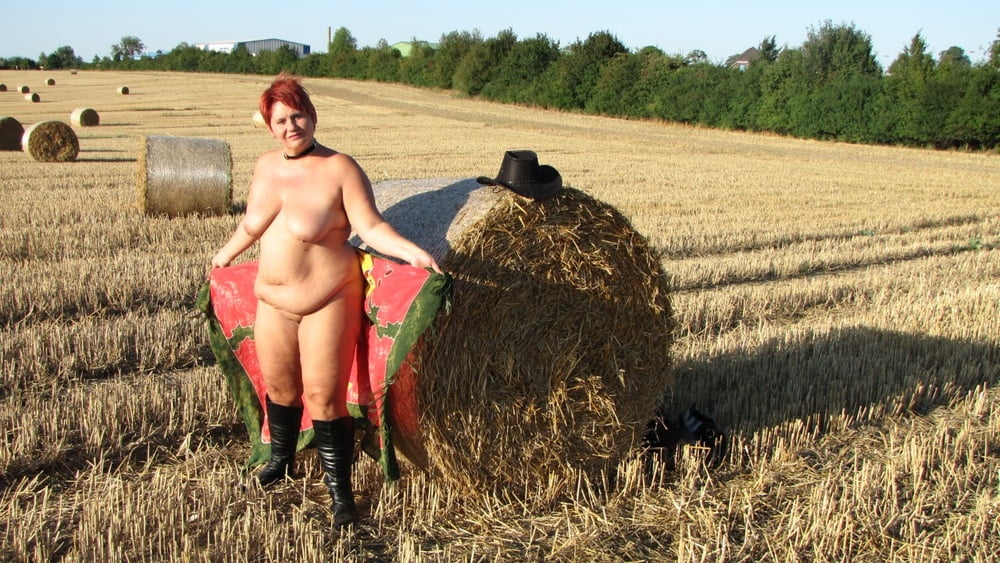 Anna naked on straw bales ... #93011939