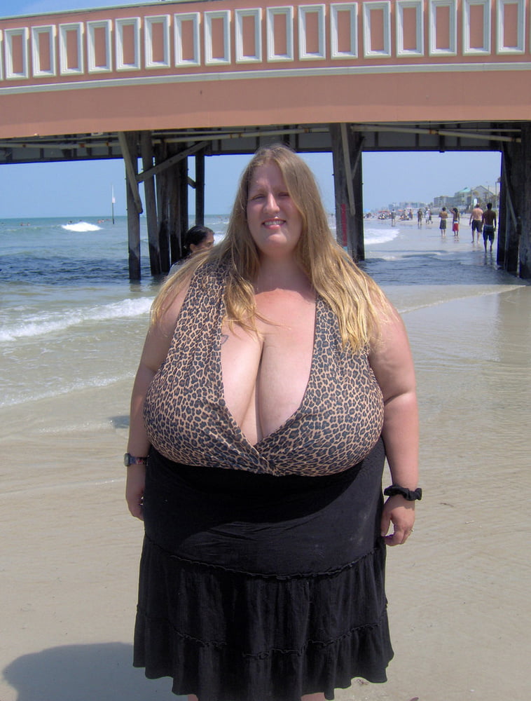 Gordas desesperadas #98765352