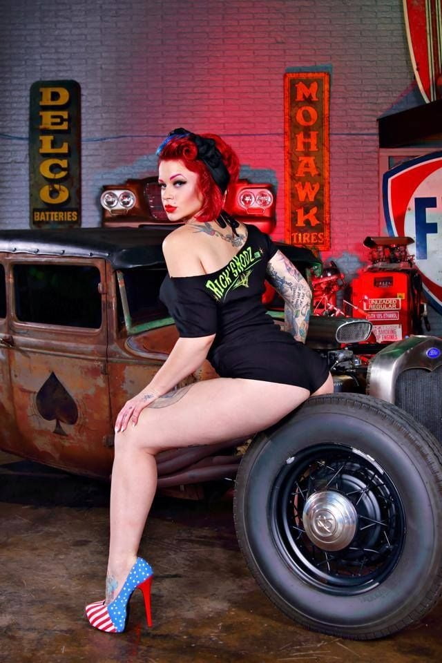 Tattoo Zone &amp; Pin Up. #90900270