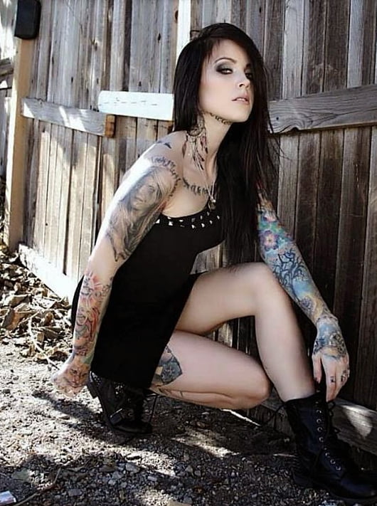 Tattoo Zone &amp; Pin Up. #90900348