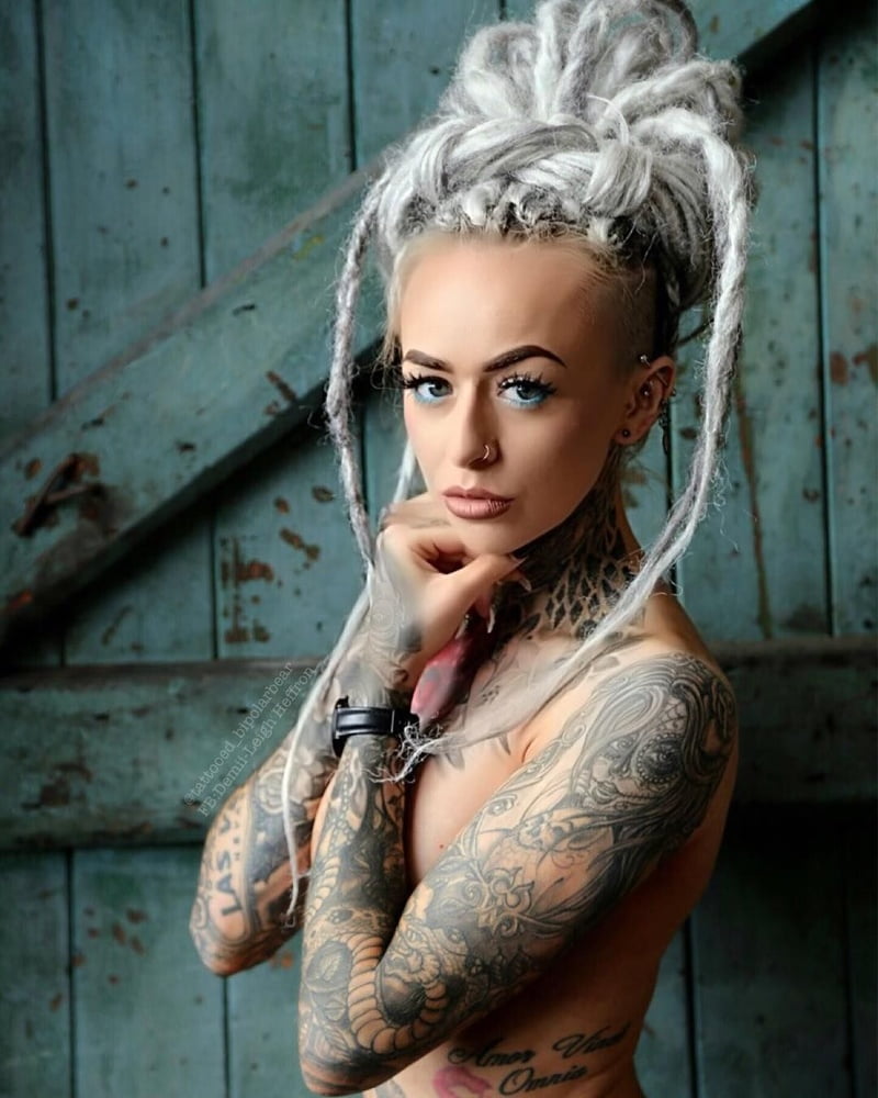 Tattoo Zone &amp; Pin Up. #90900798