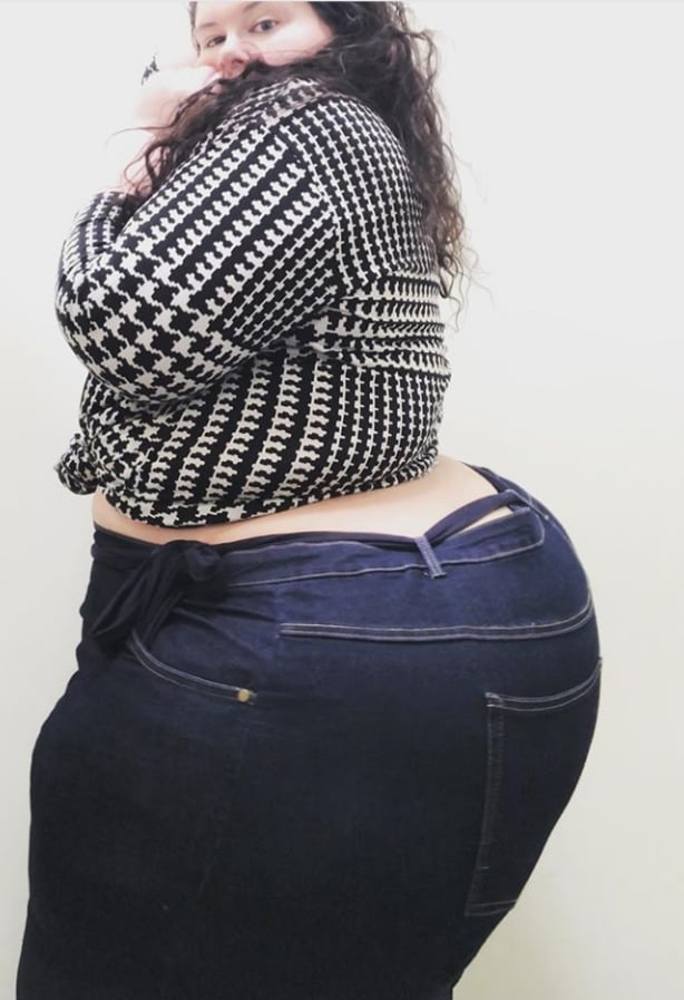 Mammouth booty mega chunky large hip bbw pear sarah
 #99802515