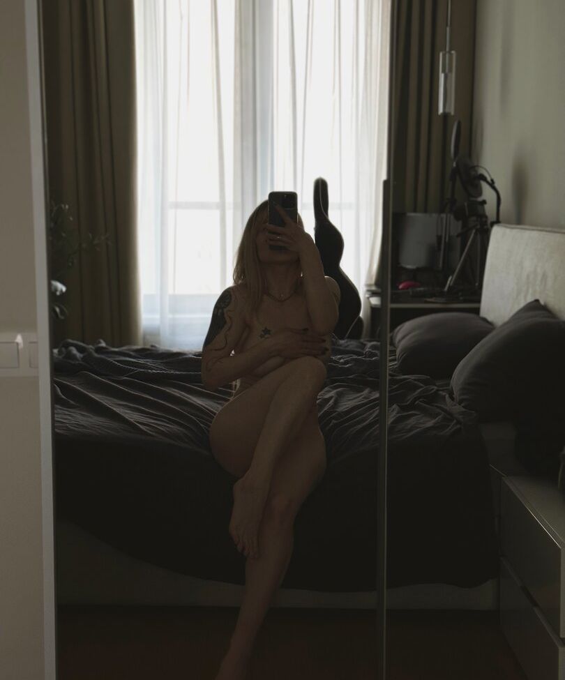 Sorabi desnuda #108132963