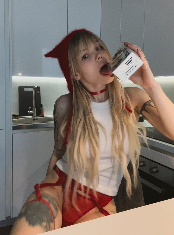 Sorabi desnuda #108132975