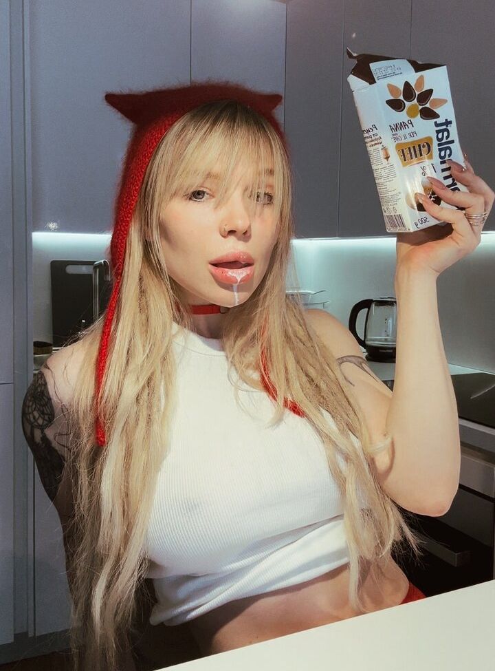 Sorabi desnuda #108132982