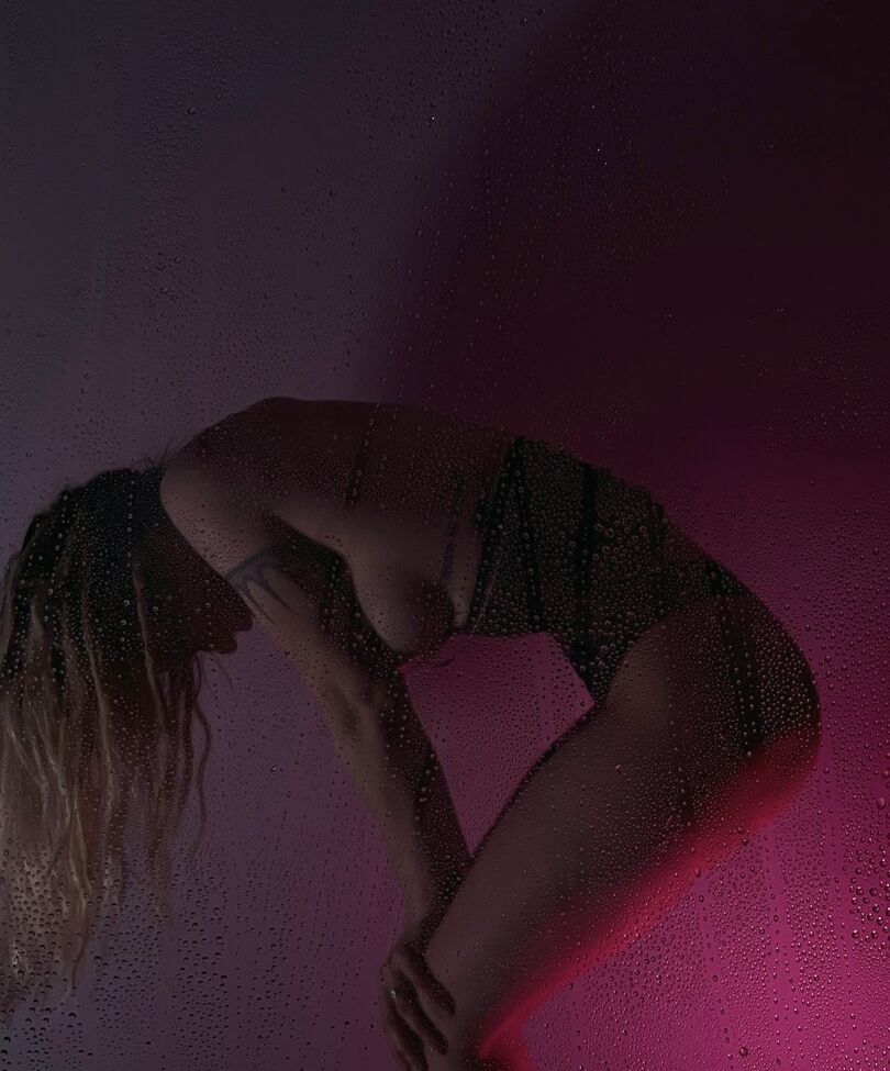 Sorabi desnuda #108133019