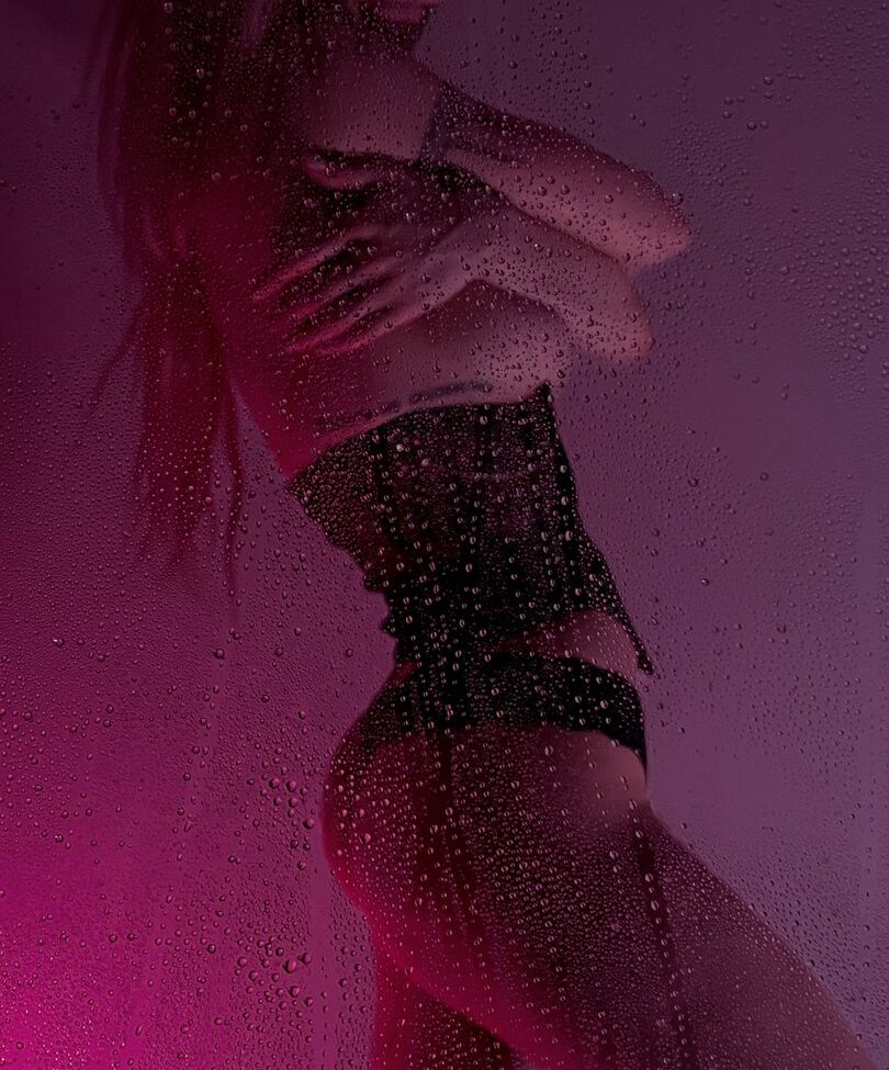 Sorabi desnuda #108133023