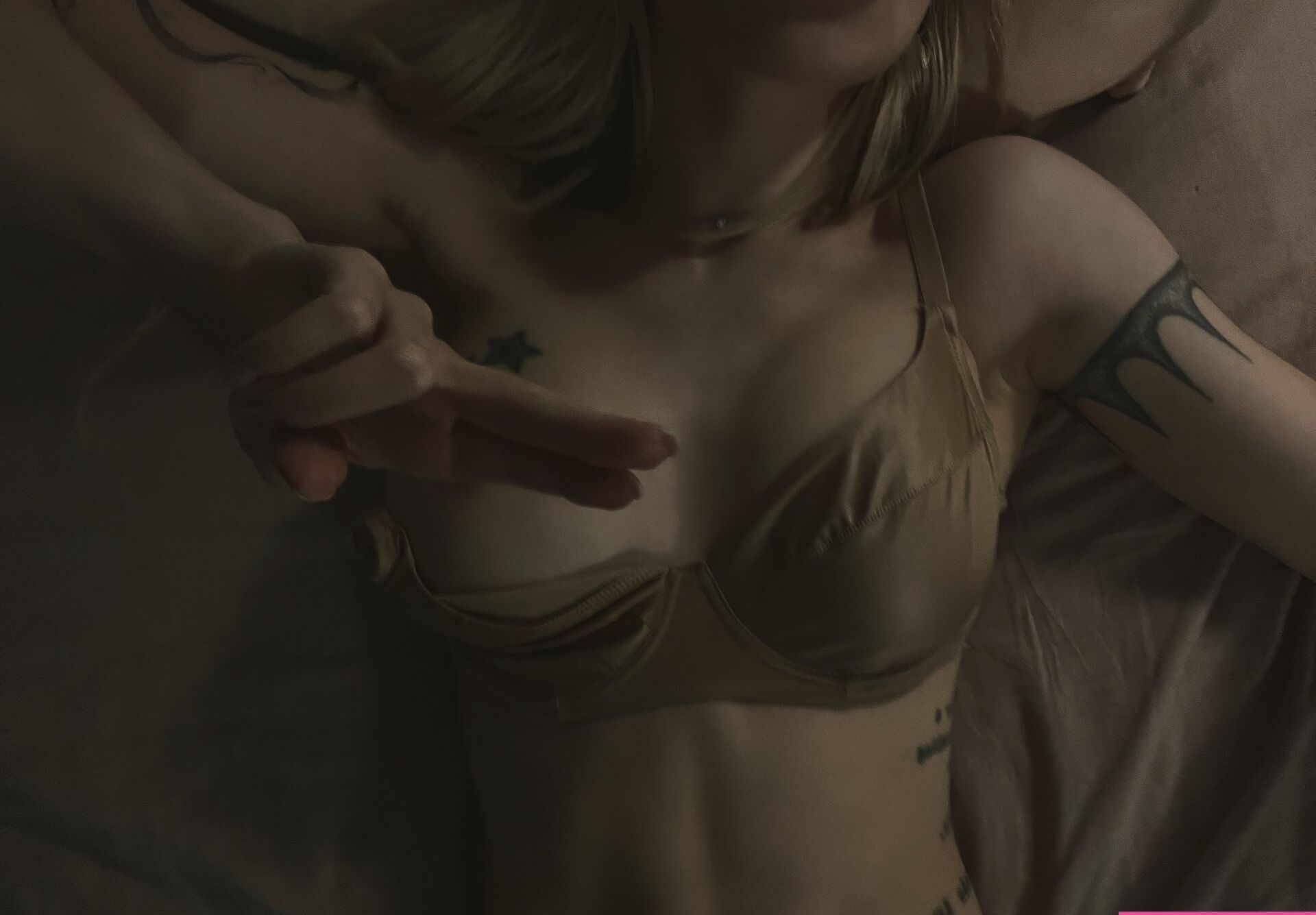 Sorabi desnuda #108133075