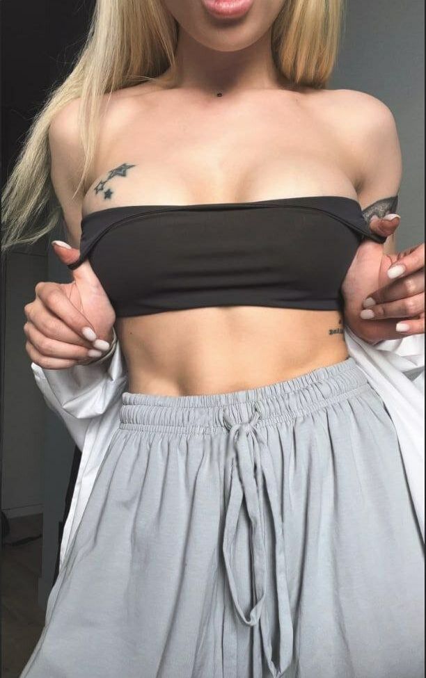 Sorabi desnuda #108133181