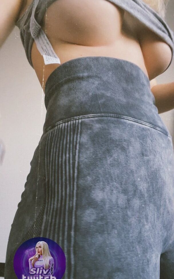 Sorabi desnuda #108133262