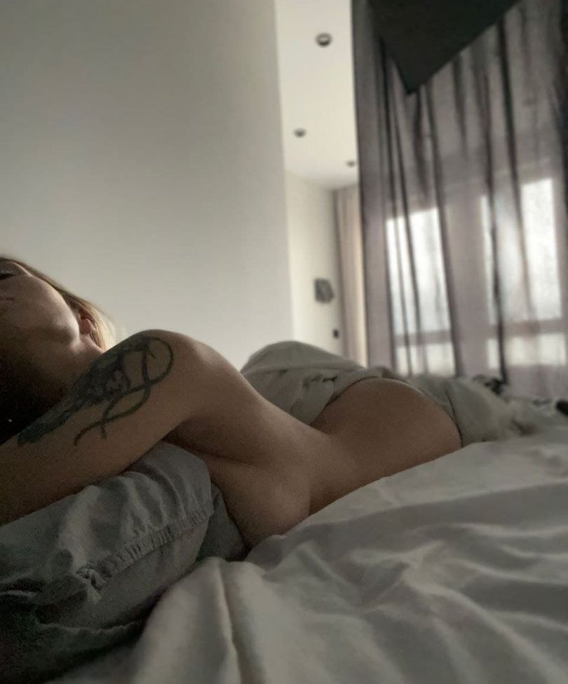 Sorabi desnuda #108133330