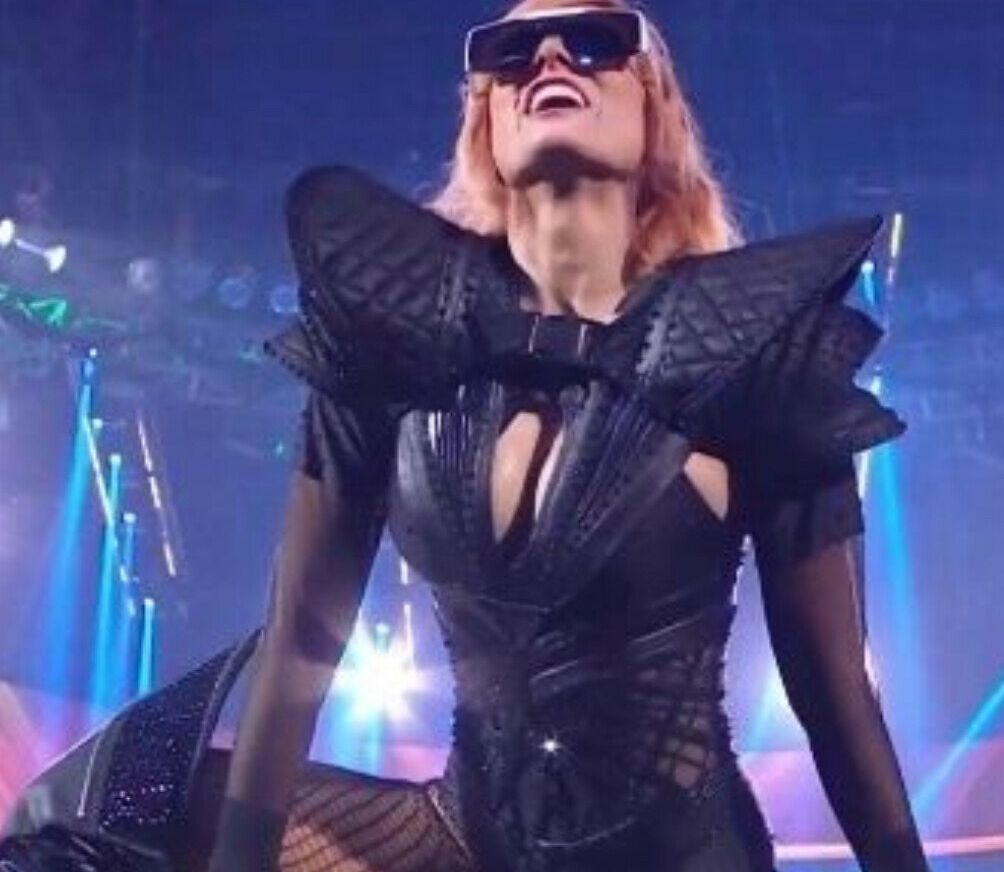 Becky Lynch desnuda #109520897