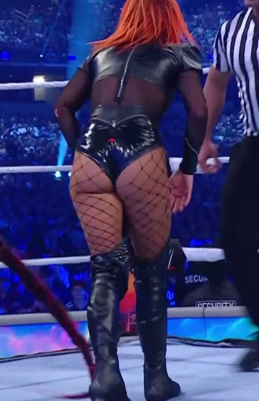Becky Lynch desnuda #109520975