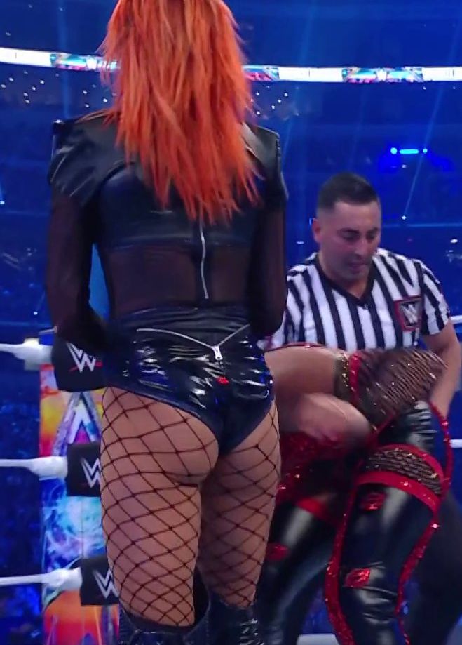 Becky Lynch desnuda #109520979