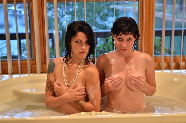 Two Hotties in the Bath #101367784