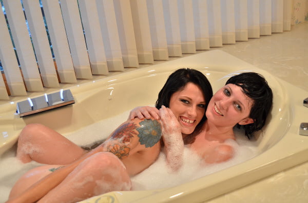Two Hotties in the Bath #101367903
