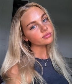 Woman Cute Nice#4 #96594928