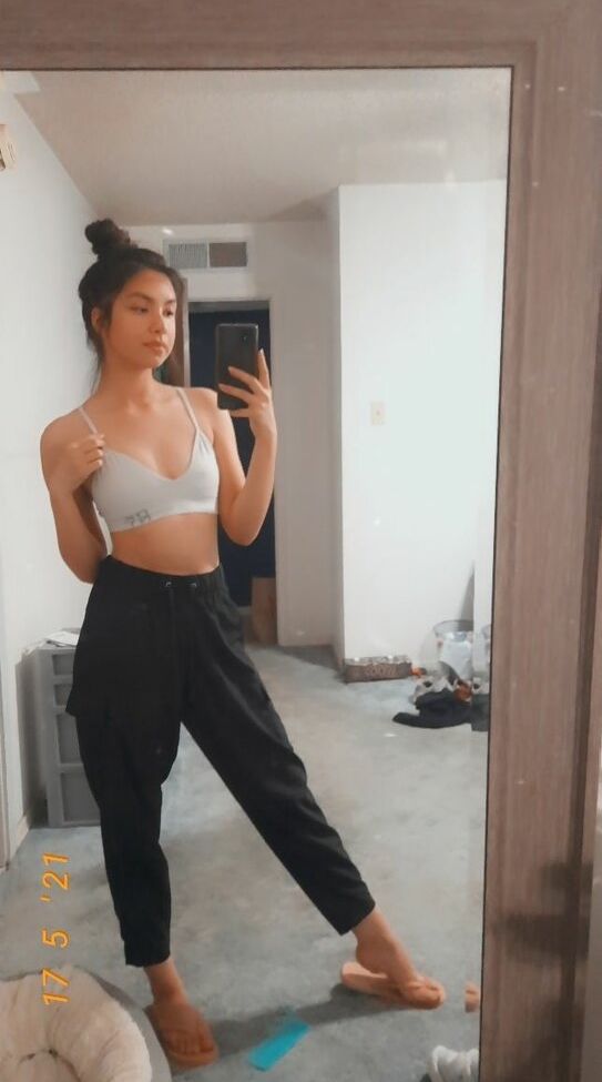 NobodyByMitski nackt #108202033