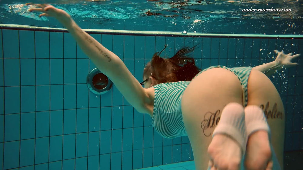 Dashka 2 underwatershow
 #106754099