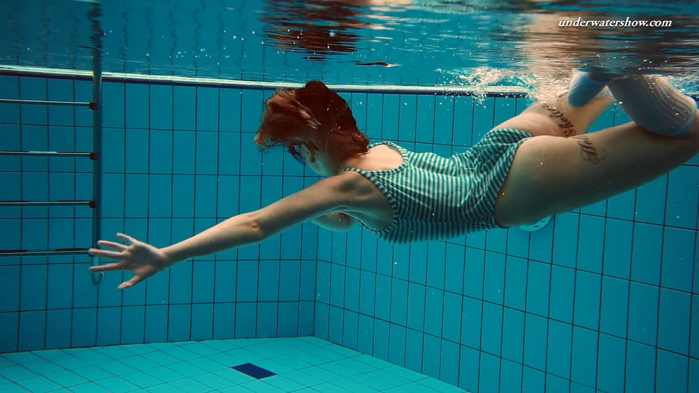 Dashka 2 underwatershow
 #106754126