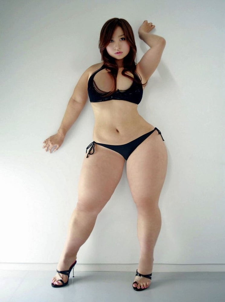 Fianchi larghi - curve incredibili - ragazze grandi - culi grassi (11)
 #98882095