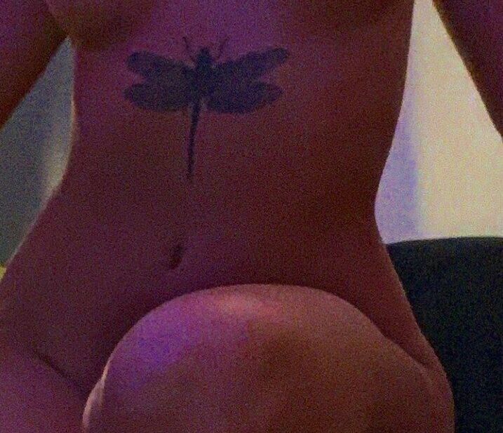 Arivalilith desnuda #109863666