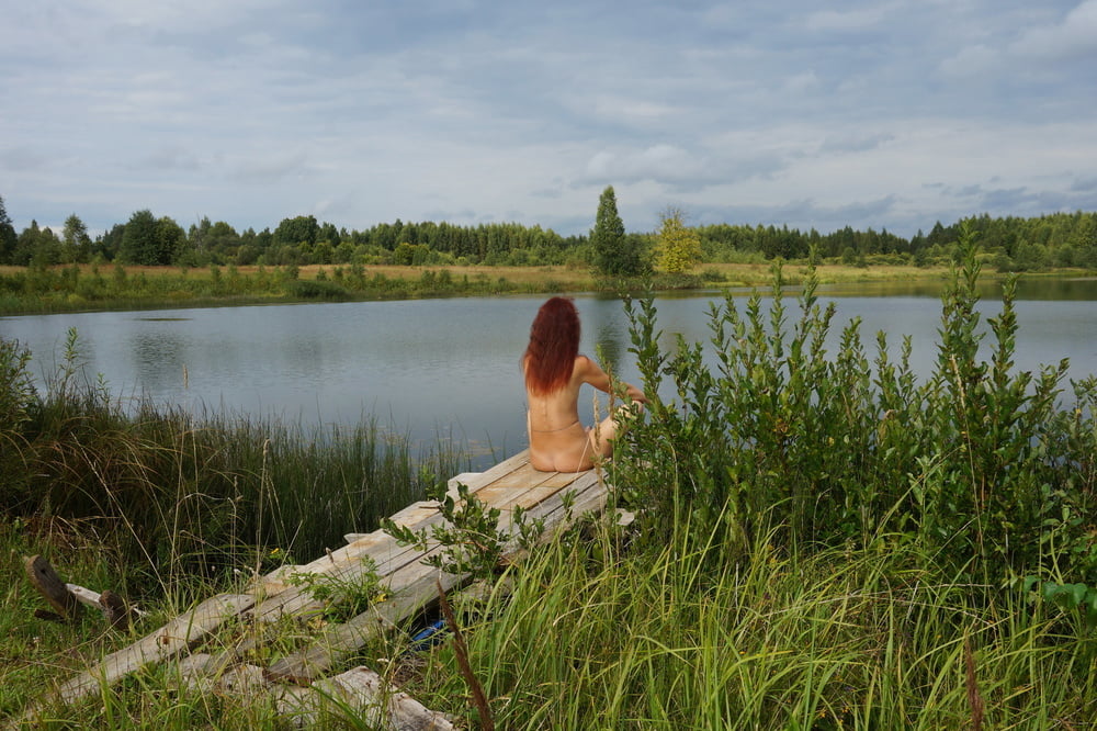 池の近く
 #96669047