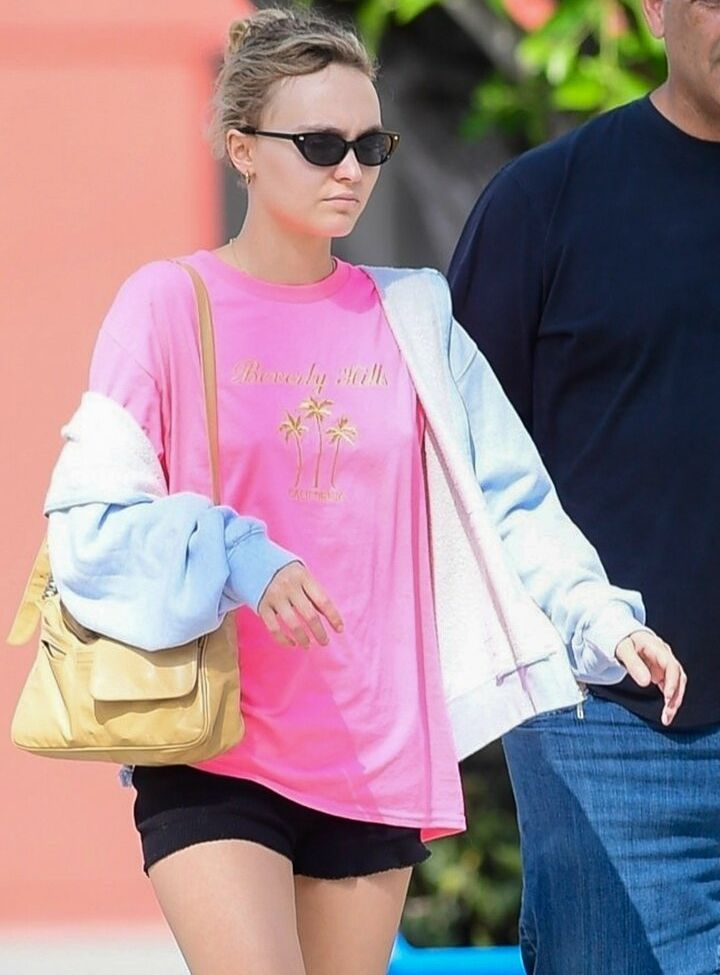 Lily-Rose Depp nude #108412015
