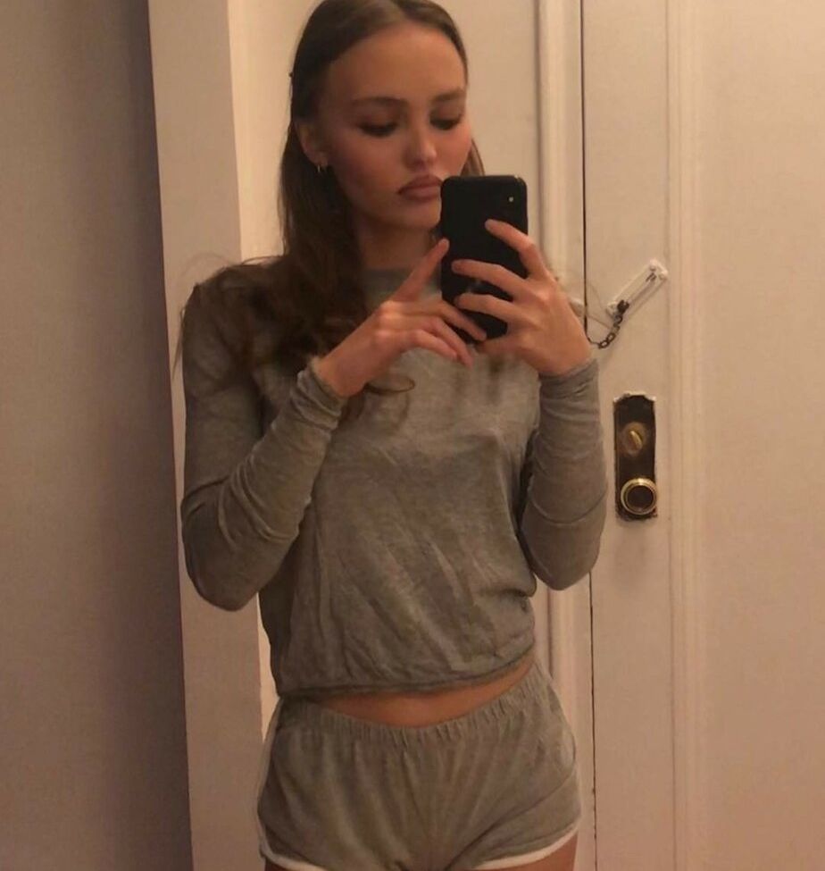 Lily-Rose Depp nude #108412163