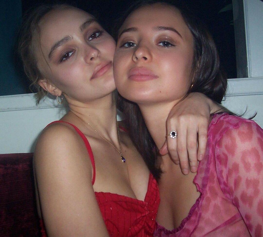 Lily-Rose Depp nude #108412219