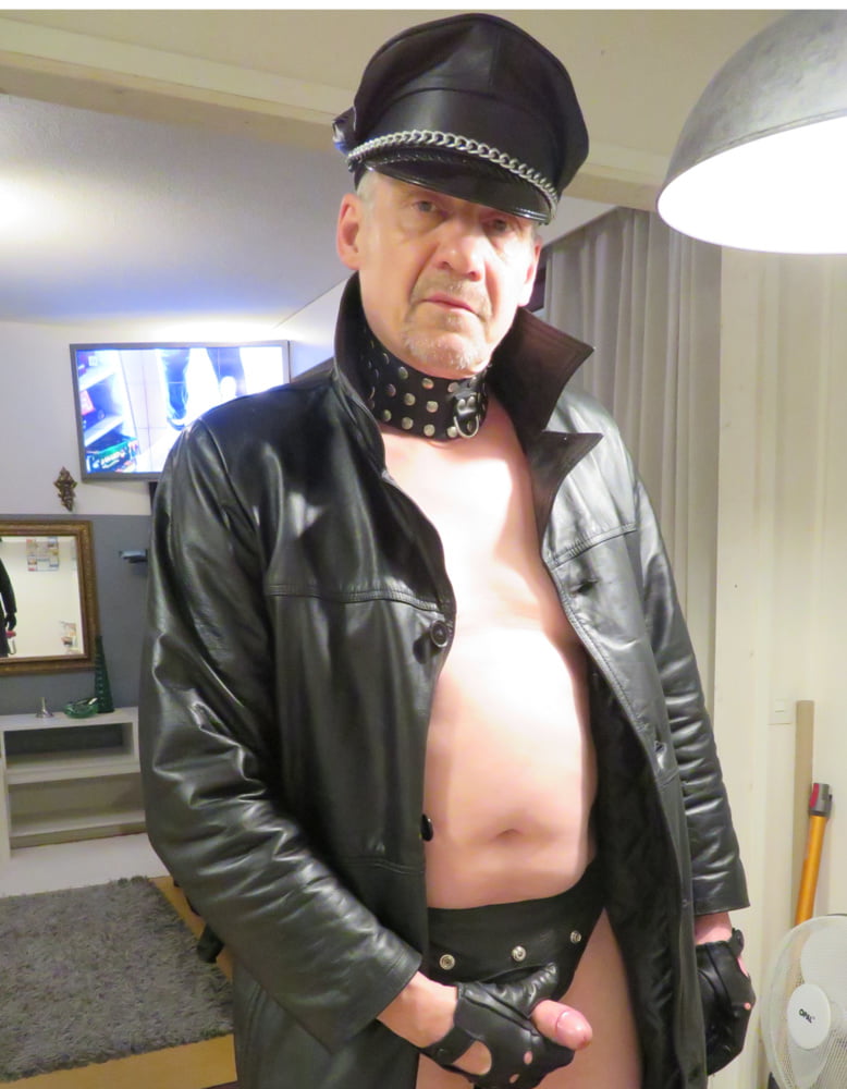 Juha Vantanen,finnish amateur leather fetish pornmodel #107271924