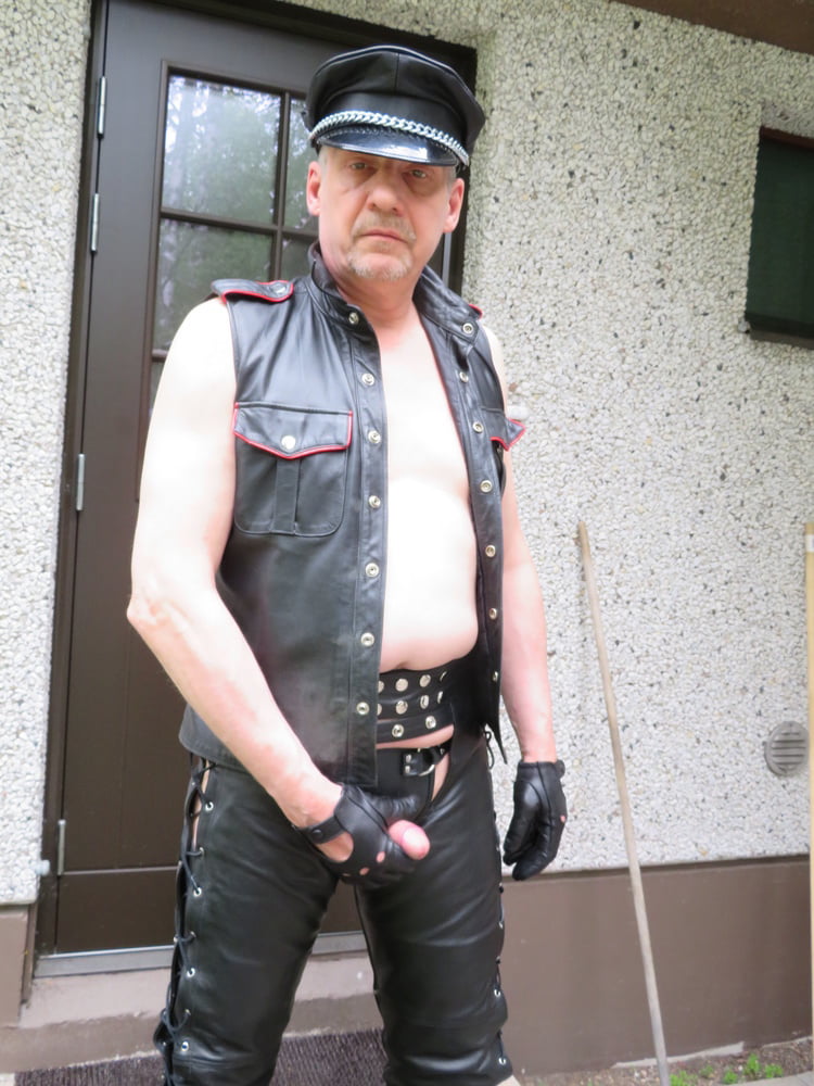 Juha Vantanen,finnish amateur leather fetish pornmodel #107271930