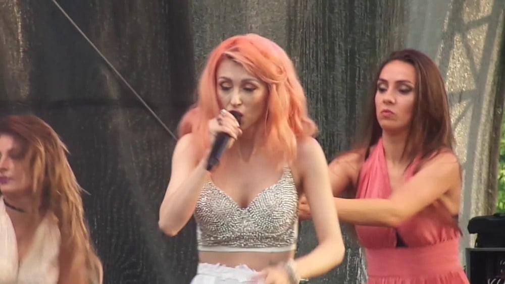 andreea balan #93489073